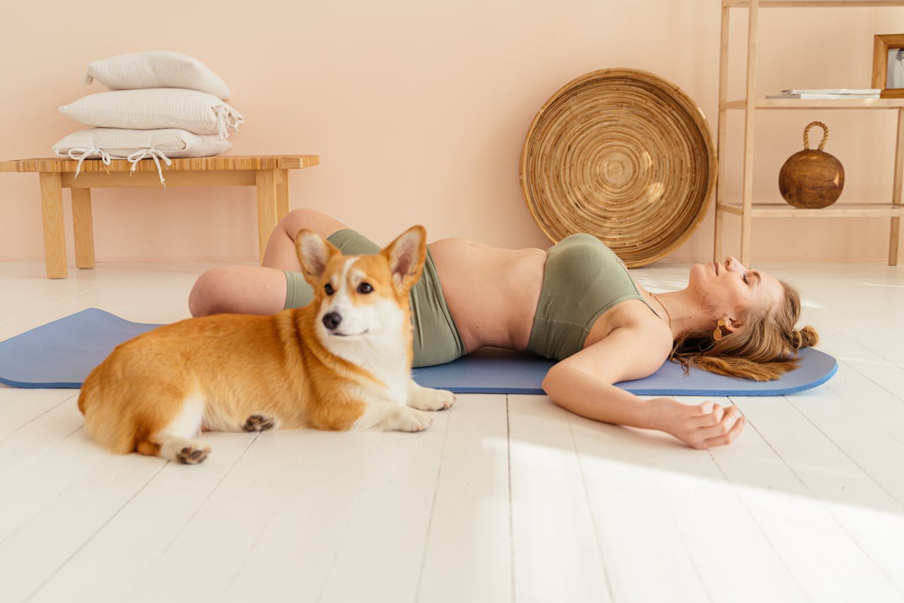 Plezier en ontspanning met puppy yoga in Zoetermeer